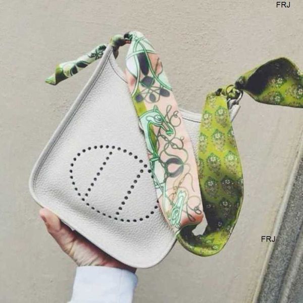 birkin totes bag handbags designer evelyn bags 2023 new hollowed out bucket head layer cow leather litchi womens one shoulder cross mobile p
birkin totes bag handbags designer evelyn bags 2023 new hollowed out bucket head layer cow leather litchi womens one shoulder cross mobile p