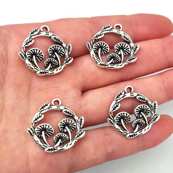 charms hzew 50pcs metal mushroom pendants antqiue silver color earrings diy making jewelry gift for women man accessories 230320, Bronze;silver
charms hzew 50pcs metal mushroom pendants antqiue silver color earrings diy making jewelry gift for women man accessories 230320, Bronze;silver