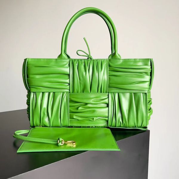 medium arco tote bag intreccio grained leather black brown original luxury designer large casual shopping shoulderbag handbag purse wallet c
medium arco tote bag intreccio grained leather black brown original luxury designer large casual shopping shoulderbag handbag purse wallet c