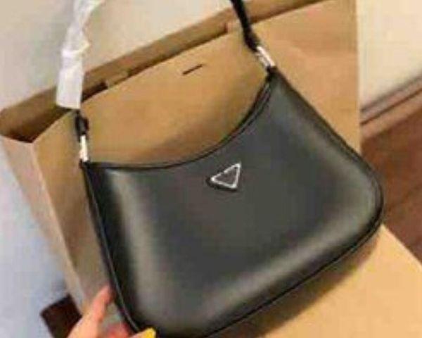 luxury 23s designer bag bags handbags cleo axillary bag hobo totes leather one shoulder underarm baguette
luxury 23s designer bag bags handbags cleo axillary bag hobo totes leather one shoulder underarm baguette