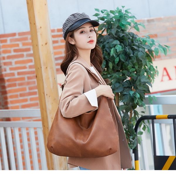evening bags luxury design women tote bag large capacity leather shoulder for uk orders 230320
evening bags luxury design women tote bag large capacity leather shoulder for uk orders 230320