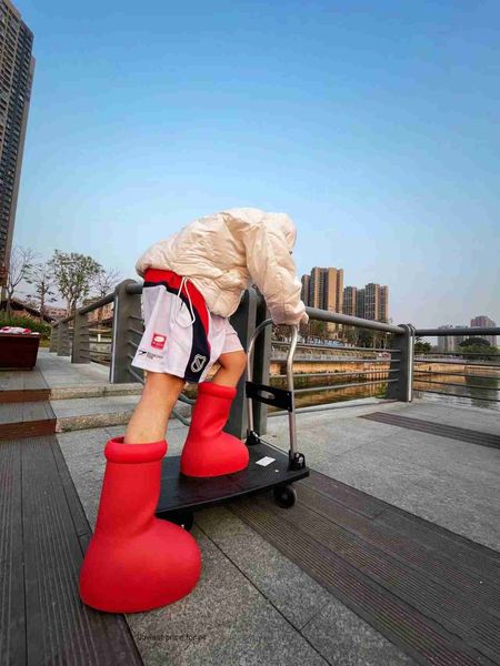 2023 new listing mschf men women rain boots designer big red boot thick bottom non-slip booties rubber platform bootie fashion astro boy, Black
2023 new listing mschf men women rain boots designer big red boot thick bottom non-slip booties rubber platform bootie fashion astro boy, Black