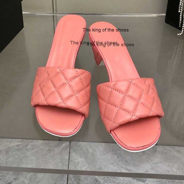 slipperssmall fragrant wind rhombic checkered thick heel slippers women's 2023 design spring and summer new gentle shoes with french sa, Black
slipperssmall fragrant wind rhombic checkered thick heel slippers women's 2023 design spring and summer new gentle shoes with french sa, Black