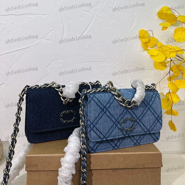women portable diagonal span bag shoulder bags hardware buckle adjustable thick chain retro spread seam clamshell large capacity denim bag c
women portable diagonal span bag shoulder bags hardware buckle adjustable thick chain retro spread seam clamshell large capacity denim bag c