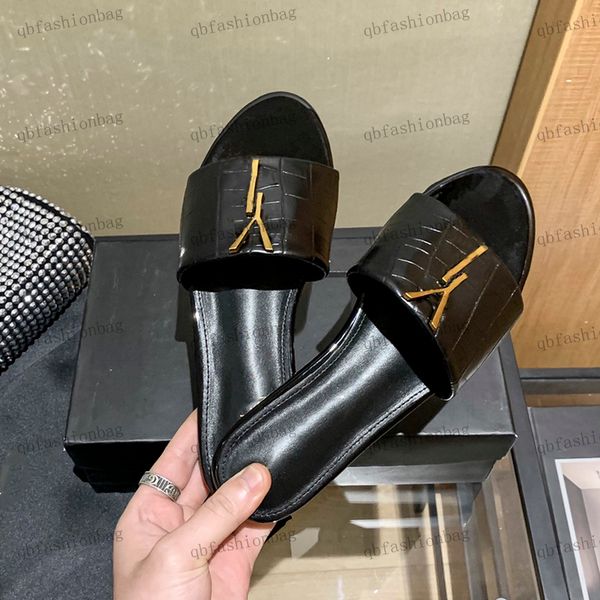 womens flat slippers designer women sandals crocodile print pure leather hardware metal alphabet skateboard shoes retro outdoor pool shoes m, Black
womens flat slippers designer women sandals crocodile print pure leather hardware metal alphabet skateboard shoes retro outdoor pool shoes m, Black
