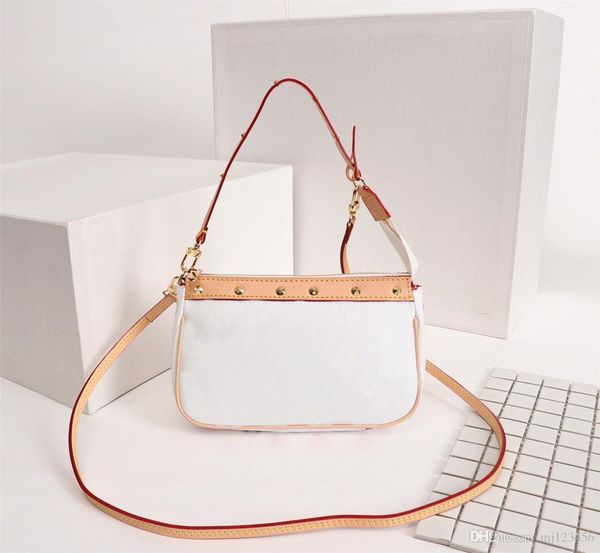 new one-shoulder women's handbag casual small bag chain bag presbyopia with plant tanned leather double hand colorful bag
new one-shoulder women's handbag casual small bag chain bag presbyopia with plant tanned leather double hand colorful bag
