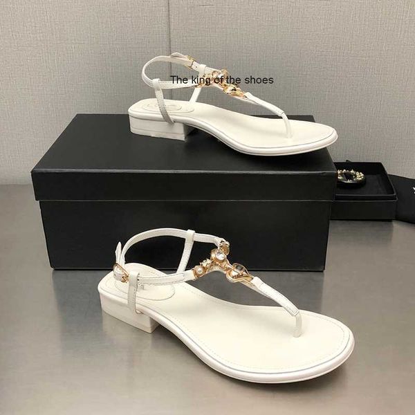 designer flip-flops womens sandals slippers flat small fragrant beads rhinestone decoration brand star the same style beach shoes, Black
designer flip-flops womens sandals slippers flat small fragrant beads rhinestone decoration brand star the same style beach shoes, Black