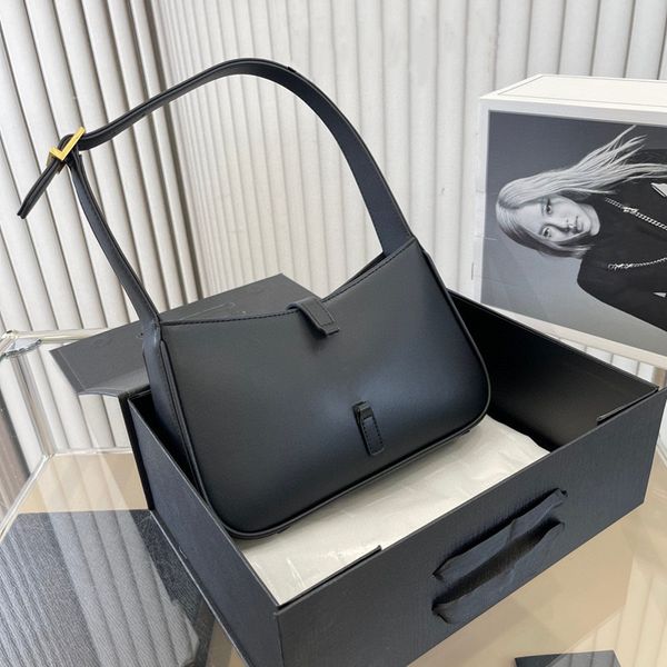 designer bag women's brand bag fashion real leather bag luxury handbag retro classic diagonal span plain handbag classic platform bag
designer bag women's brand bag fashion real leather bag luxury handbag retro classic diagonal span plain handbag classic platform bag