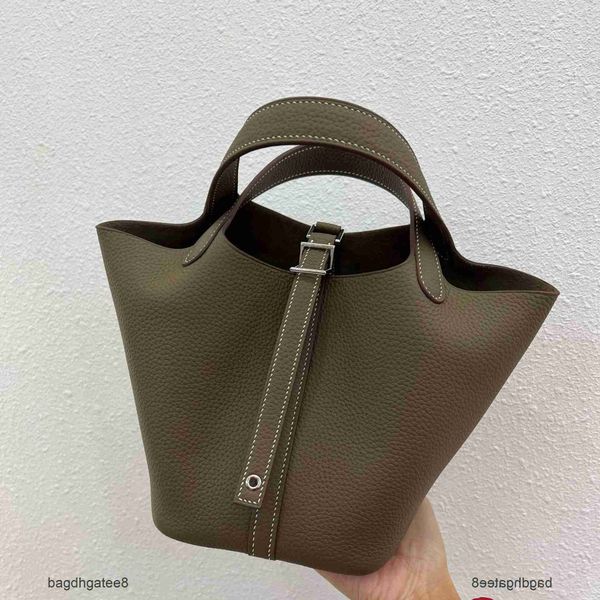 hand bags designer thread bag basket cowhide wax picotin layer locks litchi 2023 grain portable bucket u0z9
hand bags designer thread bag basket cowhide wax picotin layer locks litchi 2023 grain portable bucket u0z9