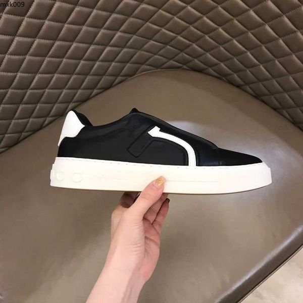 2023 fashion men designer shoes 5 colors comfortable bottom leather luxury mens party sports casual sneaker trainers shoe fast ship mkjkl lz
2023 fashion men designer shoes 5 colors comfortable bottom leather luxury mens party sports casual sneaker trainers shoe fast ship mkjkl lz