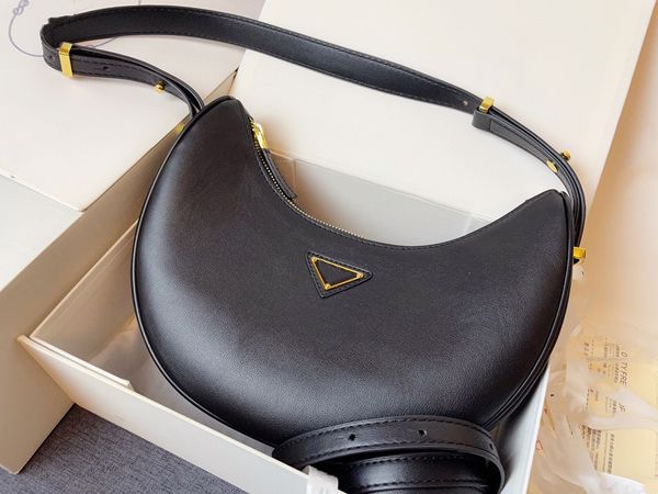 classic crescent crossbody bag large capacity zip open cowhide leather women luxury designer shoulder bag
classic crescent crossbody bag large capacity zip open cowhide leather women luxury designer shoulder bag