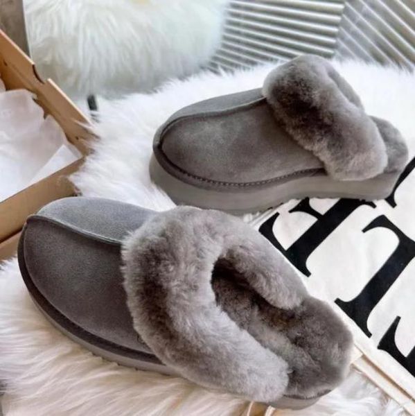 sell classical thick soled slippers mini u5854 women snow boots keep warm boot latest fashion sheepskin cowskin genuine leather plush boots, Black
sell classical thick soled slippers mini u5854 women snow boots keep warm boot latest fashion sheepskin cowskin genuine leather plush boots, Black