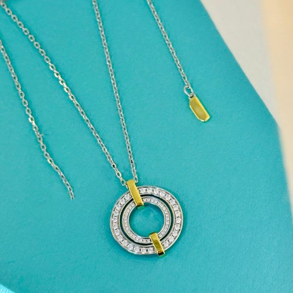 2023 fashion edge designer necklace double ring luxury jewelry stainless steel christmas day gift plated dainty silver chain pendant necklac
2023 fashion edge designer necklace double ring luxury jewelry stainless steel christmas day gift plated dainty silver chain pendant necklac