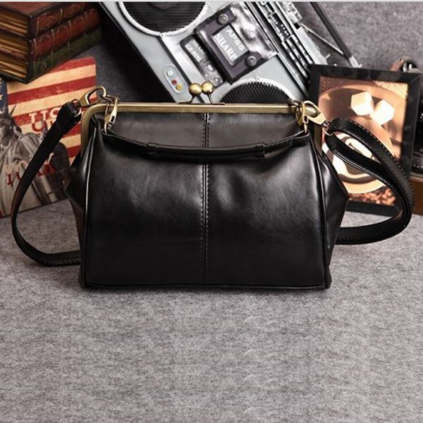 evening bags women handbag brand messenger europe style retro pu leather shoulder bag fashion 230320
evening bags women handbag brand messenger europe style retro pu leather shoulder bag fashion 230320