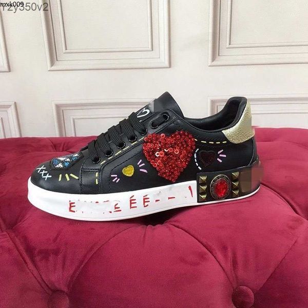 2023 men women shoes spikes sneaker mens real trainers fashion party winter studded casual shoe leather sneakerssize35-45 m9juyhj000003
2023 men women shoes spikes sneaker mens real trainers fashion party winter studded casual shoe leather sneakerssize35-45 m9juyhj000003