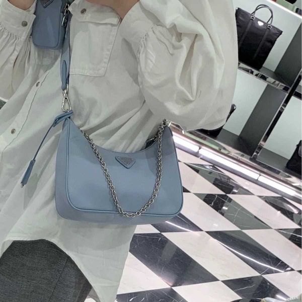 designer bags re-edition bag women's new p nylon waterproof fabric three in one handheld shoulder crossbody underarm star
designer bags re-edition bag women's new p nylon waterproof fabric three in one handheld shoulder crossbody underarm star