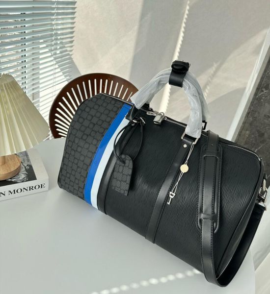 large capacity duffle bag chain travel bags outdoor genuine leather polyester plain print grid letter single oversize gm designer luggage ba
large capacity duffle bag chain travel bags outdoor genuine leather polyester plain print grid letter single oversize gm designer luggage ba