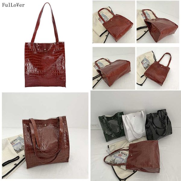 retro texture bucket shoulder bags female new fashion handbags large capacity pattern bags famous brand bags 230308
retro texture bucket shoulder bags female new fashion handbags large capacity pattern bags famous brand bags 230308