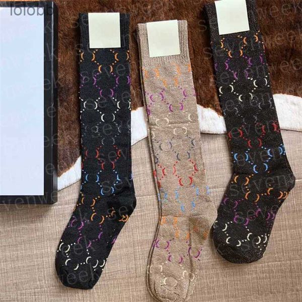 classic letter women socks middle stocking designer underwear ladies fashion long sock with gifts box i9vn''gg'', Black;white
classic letter women socks middle stocking designer underwear ladies fashion long sock with gifts box i9vn''gg'', Black;white