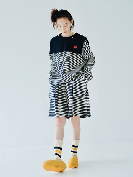 women's shorts imakokoni original designer striped elastic waist with pockets casual versatile fashion pants trendy 230320, White;black
women's shorts imakokoni original designer striped elastic waist with pockets casual versatile fashion pants trendy 230320, White;black