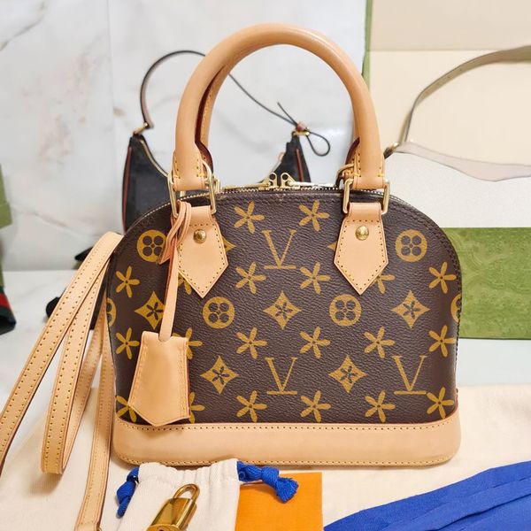 luxurys designer m53152 n41221 alma bb evening bags pochette pm mm shoulder totes clutch cross body handbags hand bag womens mens man sling
luxurys designer m53152 n41221 alma bb evening bags pochette pm mm shoulder totes clutch cross body handbags hand bag womens mens man sling