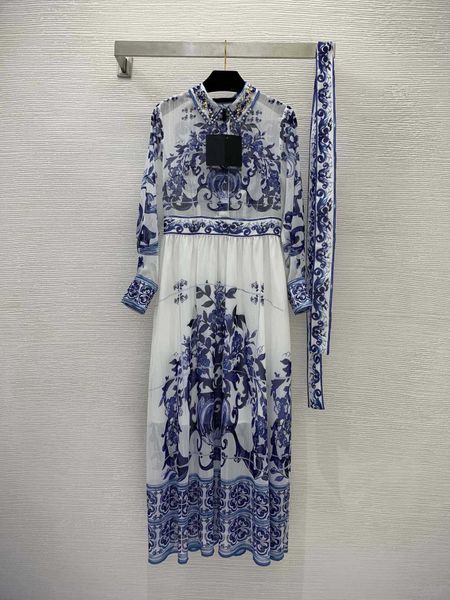 womens designer long dresses shirts heavy work diamond studded beaded collar blue white porcelain printing long-sleeved large hem waist show, Black;gray
womens designer long dresses shirts heavy work diamond studded beaded collar blue white porcelain printing long-sleeved large hem waist show, Black;gray