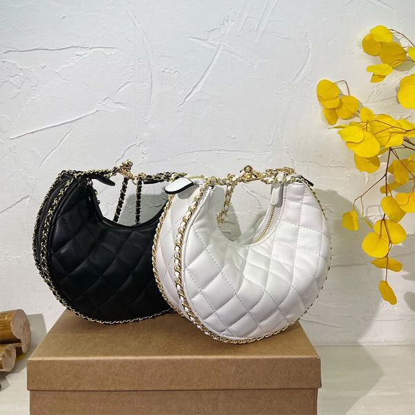 designer small fragrant sheepskin moon bag 2023 new diamond chain one shoulder cross-body crescent bag premium sense wrist women's bag
designer small fragrant sheepskin moon bag 2023 new diamond chain one shoulder cross-body crescent bag premium sense wrist women's bag