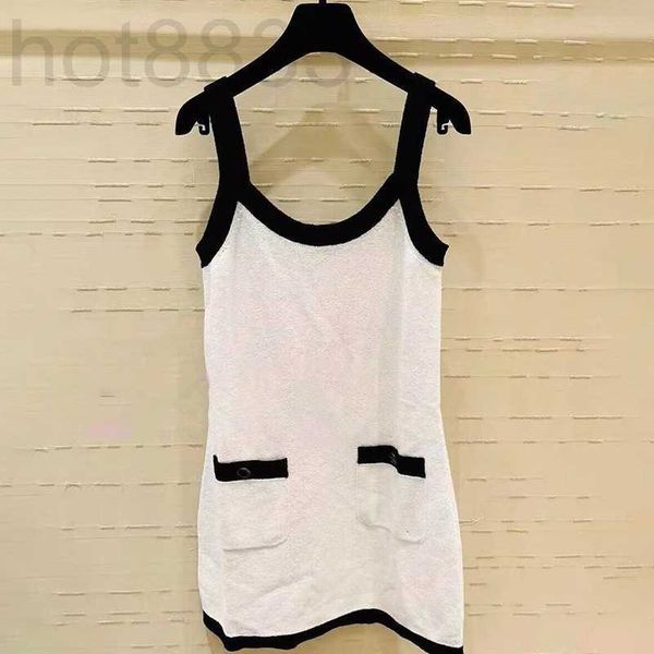 casual dresses designer black and white contrast sleeveless strap dress 23 spring/summer new celebrity elegant a-line tank short skirt pq41, Black;gray
casual dresses designer black and white contrast sleeveless strap dress 23 spring/summer new celebrity elegant a-line tank short skirt pq41, Black;gray