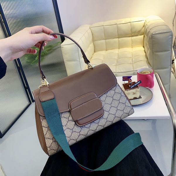 luxury women's men pochette cleo 1955 bags tote saddle real leather messenger brushed handbag nylon designer shoulder crossbody hobo wa
luxury women's men pochette cleo 1955 bags tote saddle real leather messenger brushed handbag nylon designer shoulder crossbody hobo wa