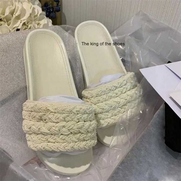 2023 summer women classic pearl slippers c letter bling slipper pearls beach shoes slide small fragrant style wide flat for ladies womens, Black
2023 summer women classic pearl slippers c letter bling slipper pearls beach shoes slide small fragrant style wide flat for ladies womens, Black