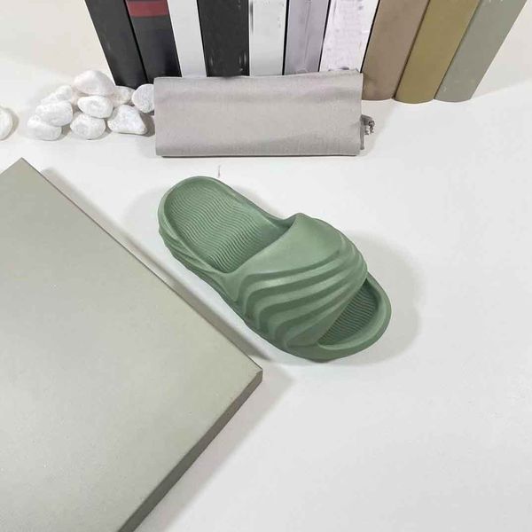 fashion designer men sandals slippers new bubble drag eve thick bottom 2023 spring/summer drag high grade young universal bag sports sliver, Black
fashion designer men sandals slippers new bubble drag eve thick bottom 2023 spring/summer drag high grade young universal bag sports sliver, Black