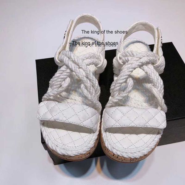 2023 women rope sandals designer slipper flat platform sandal outdoor beach flip flops leather printed lace-up casual shoes with box no331, Black
2023 women rope sandals designer slipper flat platform sandal outdoor beach flip flops leather printed lace-up casual shoes with box no331, Black