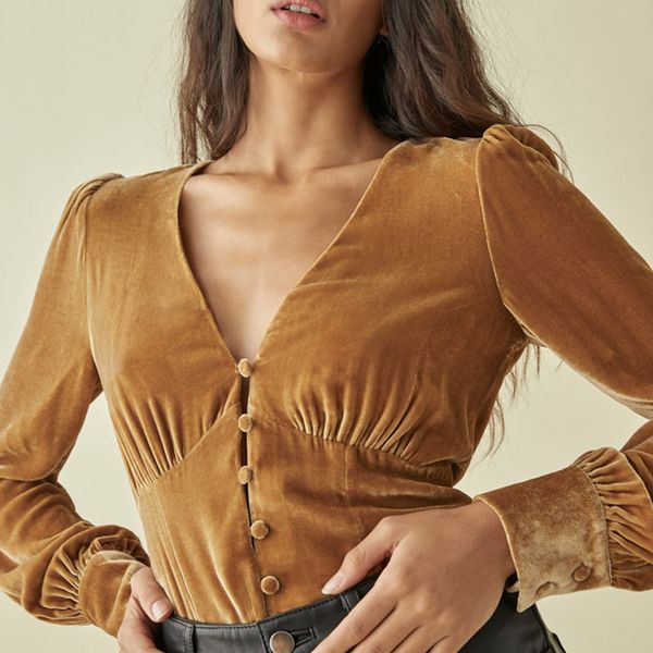 women's polos french vneck slim blouse 2023 early spring ladies long sleeve velvet shirt and female clothes 230317, White
women's polos french vneck slim blouse 2023 early spring ladies long sleeve velvet shirt and female clothes 230317, White