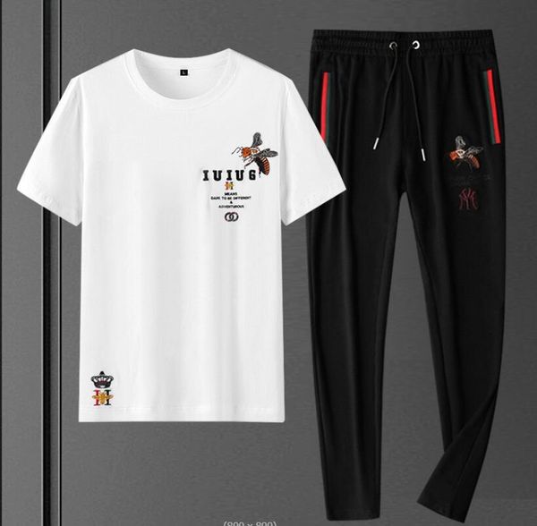 men's tracksuits 2022 men suit summer fashion luxury brand handsome embroidered ice silk short sleeve fashion casual set, Gray
men's tracksuits 2022 men suit summer fashion luxury brand handsome embroidered ice silk short sleeve fashion casual set, Gray