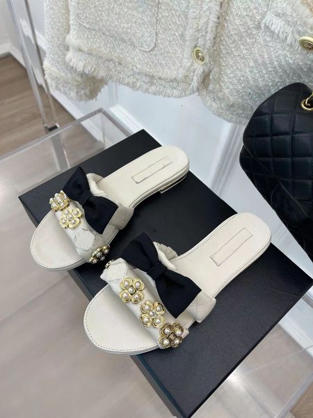 2023 most beautiful slippers mules rich flower slippers black bow pearl diamond buckle slides sandals looking slipper size 35-41
2023 most beautiful slippers mules rich flower slippers black bow pearl diamond buckle slides sandals looking slipper size 35-41