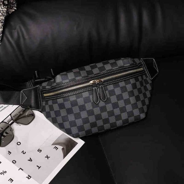 men's new fashion brand small square bag fashion chest bag single shoulder street cross youth 220810
men's new fashion brand small square bag fashion chest bag single shoulder street cross youth 220810
