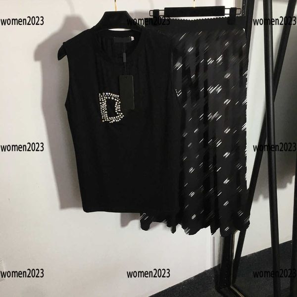 luxury skirt set women's suit designer dress 2pcs diamond studded sleeveless vest and skirt summer size s-l new arrival, White
luxury skirt set women's suit designer dress 2pcs diamond studded sleeveless vest and skirt summer size s-l new arrival, White