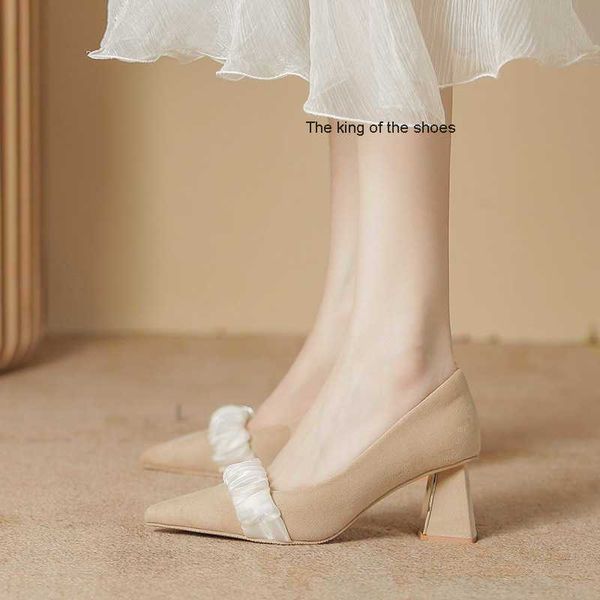 high-heeled single shoes for women in autumn and winter of 2023 new french style soft medium thick heel pointed shallow mouth small fragrant, Black
high-heeled single shoes for women in autumn and winter of 2023 new french style soft medium thick heel pointed shallow mouth small fragrant, Black