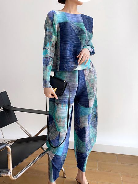 womens two piece pants miyake pleated spring summer women ice crystal series printed shaped pants korean two piece set aesthetic clothes 230, White
womens two piece pants miyake pleated spring summer women ice crystal series printed shaped pants korean two piece set aesthetic clothes 230, White