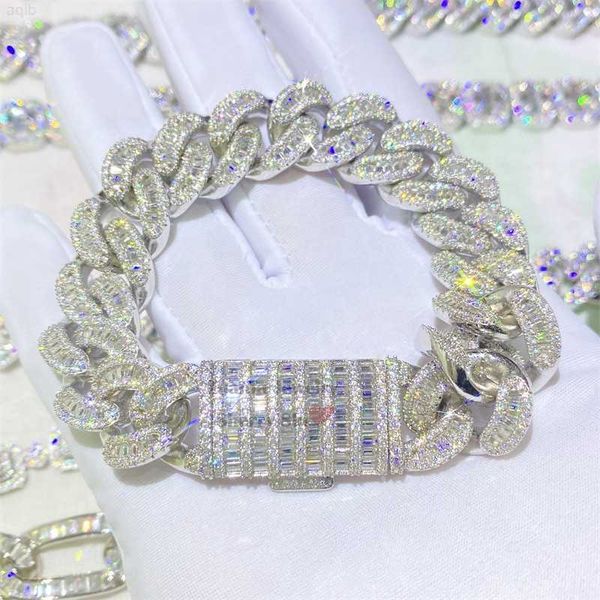 hip hop rapper jewelry iced out 15mm baguette cut vvs moissanite cuban link bracelet, Silver
hip hop rapper jewelry iced out 15mm baguette cut vvs moissanite cuban link bracelet, Silver