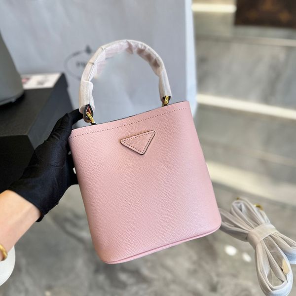 r one shoulder handbag crossbody bag luxury fashion women's small s affiano leather panier bag triangle crossbody handbag with decorati
r one shoulder handbag crossbody bag luxury fashion women's small s affiano leather panier bag triangle crossbody handbag with decorati