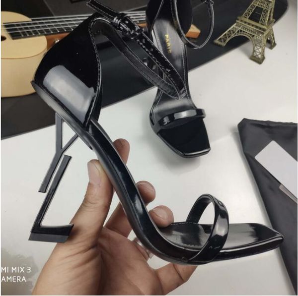 classics women shoes heels sandals fashion beach thick bottom dress shoe alphabet lady sandal leather high heel lides by, Black
classics women shoes heels sandals fashion beach thick bottom dress shoe alphabet lady sandal leather high heel lides by, Black