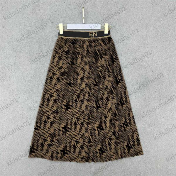 designer womens skirts brand classic jacquard design high waist mid-length style skirt splicing elastic webbing design large hemline pleats, Black
designer womens skirts brand classic jacquard design high waist mid-length style skirt splicing elastic webbing design large hemline pleats, Black