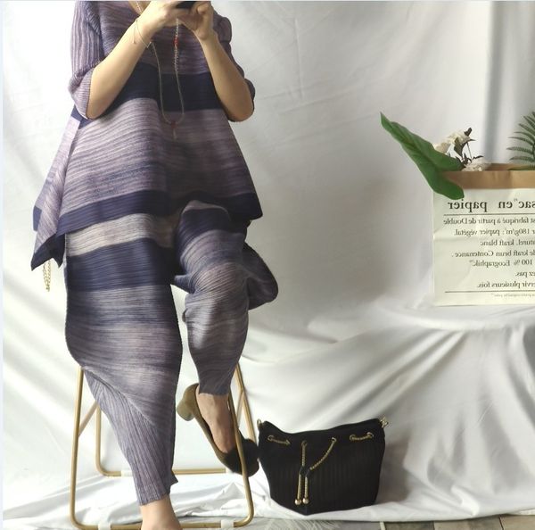 womens two piece pants miyake pleated spring autumn fashion two piece sets women stripe printed vintage suit wide leg pants loose designer c, White
womens two piece pants miyake pleated spring autumn fashion two piece sets women stripe printed vintage suit wide leg pants loose designer c, White