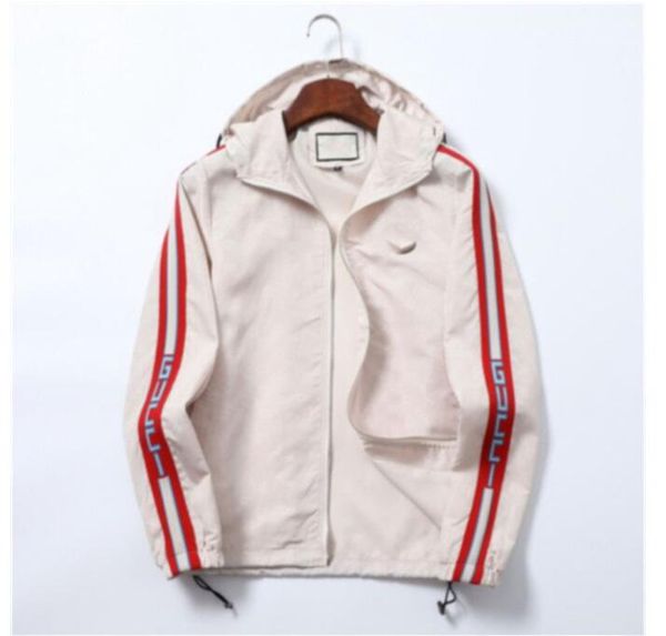 2022 designer mens jacket spring autumn windrunner tee fashion hooded sports windbreaker casual zipper jackets clothing m-3xl, Black;brown
2022 designer mens jacket spring autumn windrunner tee fashion hooded sports windbreaker casual zipper jackets clothing m-3xl, Black;brown