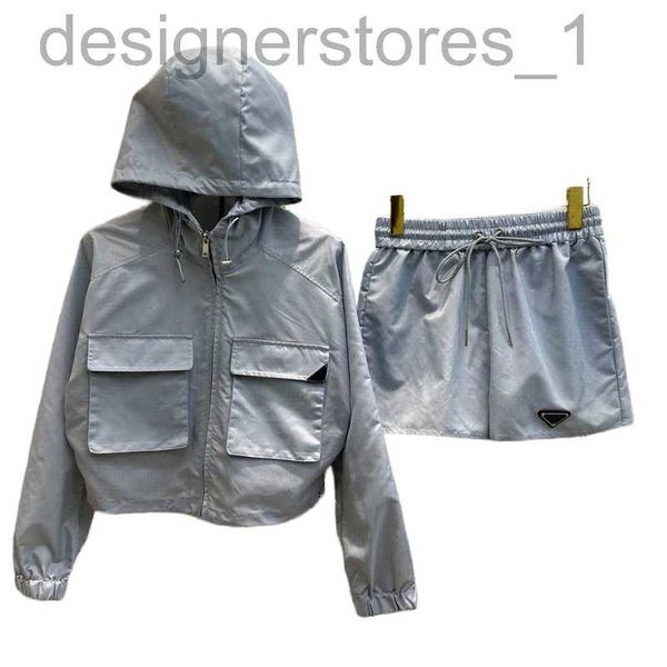 designer luxury women's tracksuits hooded short jacket with elastic waist drawstring shorts girls sunscreen two-piece suit fashion casu, Gray
designer luxury women's tracksuits hooded short jacket with elastic waist drawstring shorts girls sunscreen two-piece suit fashion casu, Gray