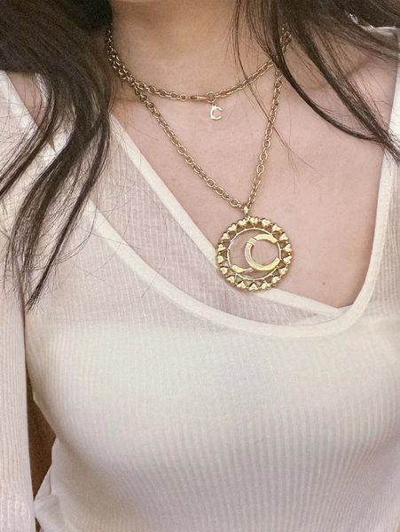 luxury quality charm pendant necklace round shape with hollow design long chain design have box stamp ps7629a, Golden
luxury quality charm pendant necklace round shape with hollow design long chain design have box stamp ps7629a, Golden