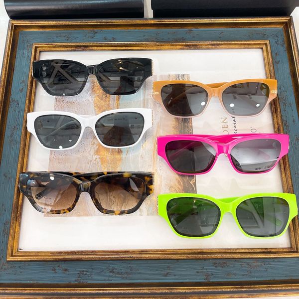 2023 large frame polarized sunglasses femaleeyewear glasses fashion designer luxury fashion square framed sunglasses classic large frame sty, White;black
2023 large frame polarized sunglasses femaleeyewear glasses fashion designer luxury fashion square framed sunglasses classic large frame sty, White;black