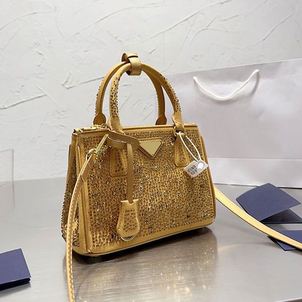 designer handbag crossbody bag women tote bags genuine leather removable strap silver hardware triangle sign fashion letters zipper closure
designer handbag crossbody bag women tote bags genuine leather removable strap silver hardware triangle sign fashion letters zipper closure