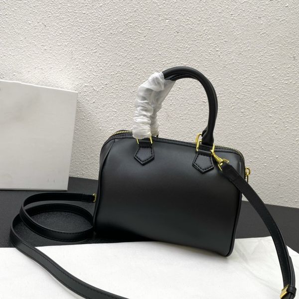 arc de triomphe small size boston pillow bag smooth cowhide bowling bag handbag new premium sense retro shoulder back and crossbody women cl
arc de triomphe small size boston pillow bag smooth cowhide bowling bag handbag new premium sense retro shoulder back and crossbody women cl